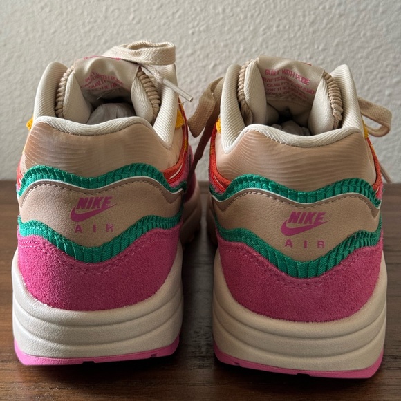 NWB Nike Air Max 1 Familia Sneakers Hemp/Pinksicle Men's US 10/Women's US 11.5 - Picture 5 of 12